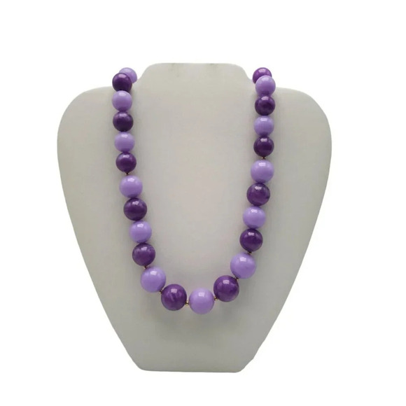 Purple Acrylic Beaded Necklace Gold Tone Spring Ring Closure Vintage - Picture 1 of 6